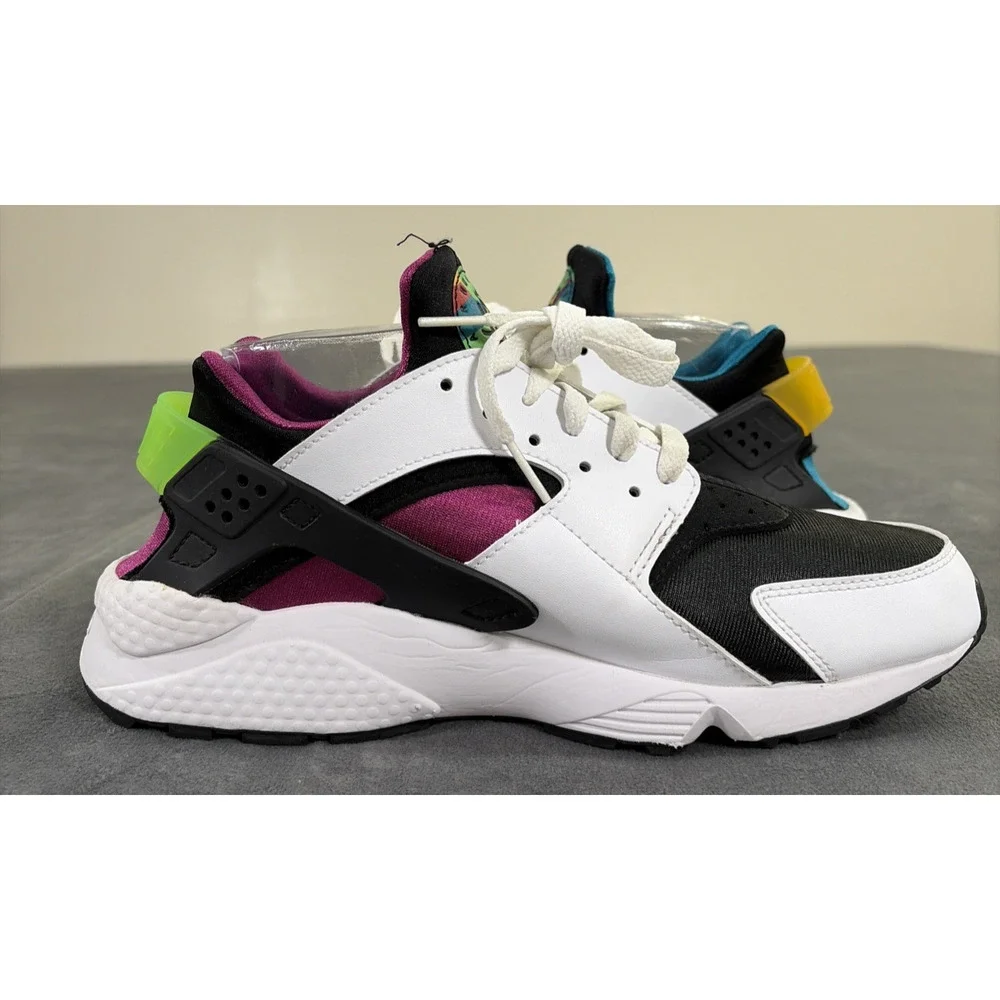 Nike Air Huarache Peace Love Swoosh White Black Multi DM8152-100 Mens 9 Charity